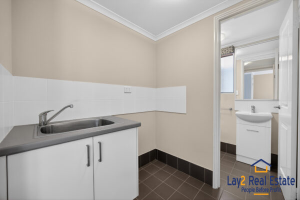 Where Contemporary Comfort Meets Convenient Maylands Living - Image 20
