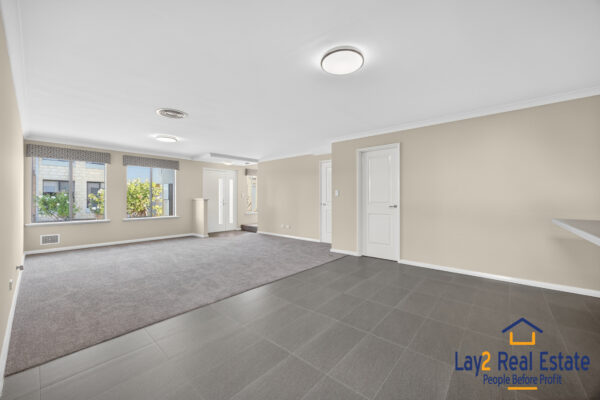 A Spacious 4 Bedroom Retreat in Vibrant Maylands - Image 5