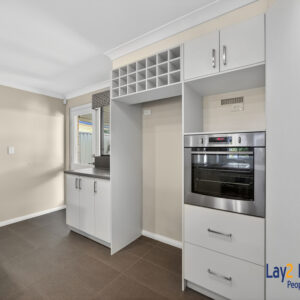 A Spacious 4 Bedroom Retreat in Vibrant Maylands - Image 7