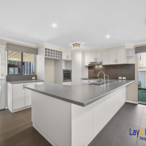 6-72 Caledonian Avenue Maylands WA image of the kitchen. Property for sale by Mick lay of Lay2 Real Estate.