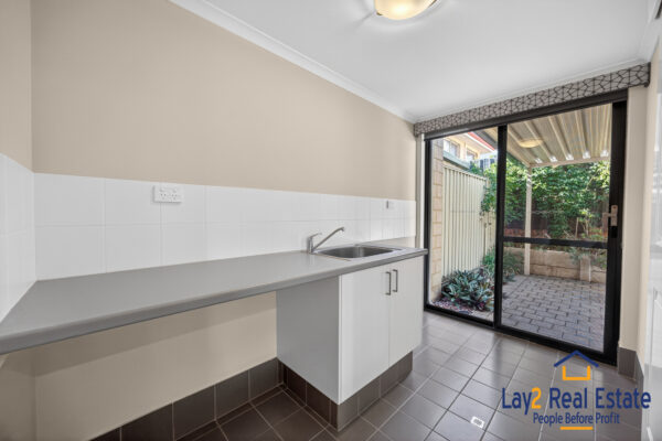 A Spacious 4 Bedroom Retreat in Vibrant Maylands - Image 18
