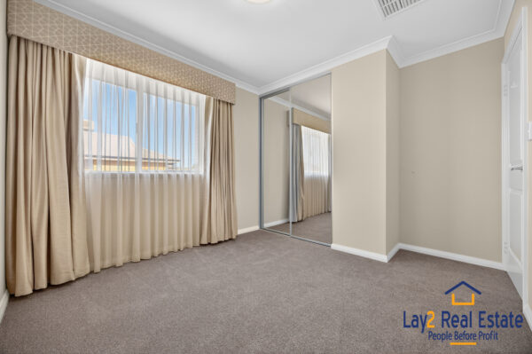 A Spacious 4 Bedroom Retreat in Vibrant Maylands - Image 17