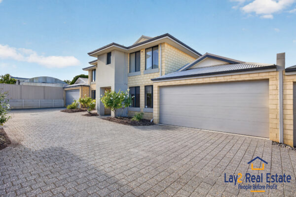 A Spacious 4 Bedroom Retreat in Vibrant Maylands - Image 24