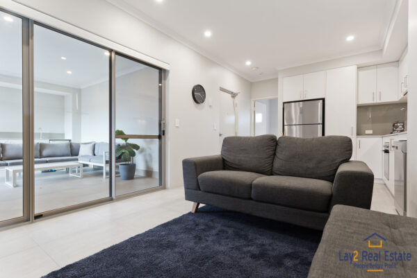 Walk to the Train Station and Cafes!  Stylish, Low Maintenance Living in the Heart of Maylands - Image 3
