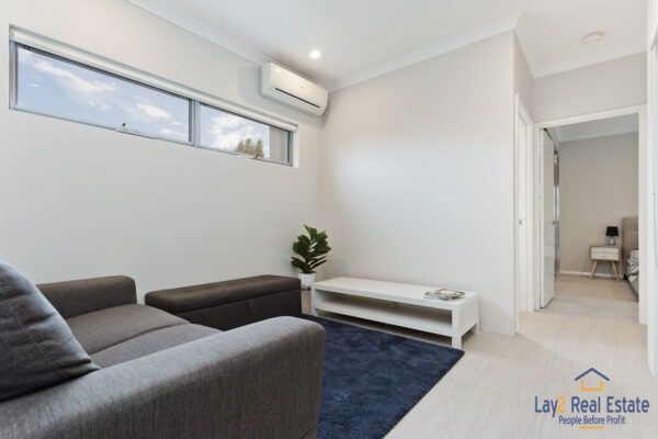 Walk to the Train Station and Cafes!  Stylish, Low Maintenance Living in the Heart of Maylands - Image 4