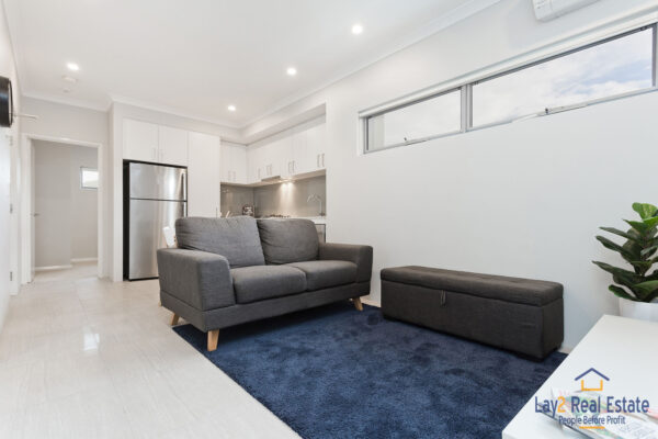 Walk to the Train Station and Cafes!  Stylish, Low Maintenance Living in the Heart of Maylands - Image 5