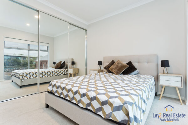 Walk to the Train Station and Cafes!  Stylish, Low Maintenance Living in the Heart of Maylands - Image 10