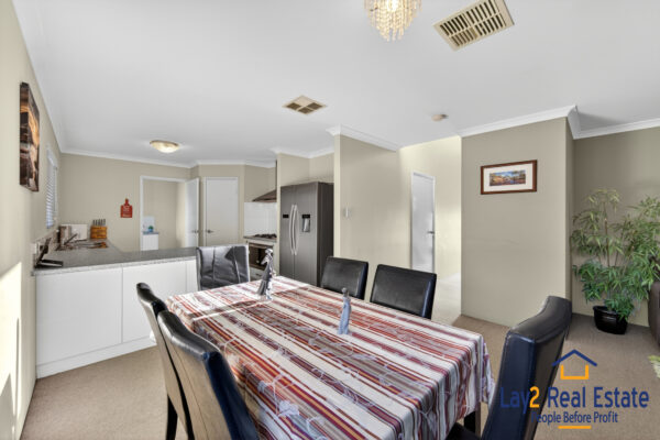 Contemporary Family 4 Bedroom Living - Image 12