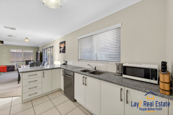 Contemporary Family 4 Bedroom Living - Image 13