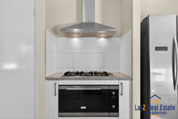 Contemporary Family 4 Bedroom Living - Image 14
