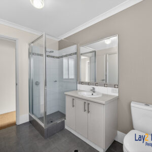 Contemporary Family 4 Bedroom Living - Image 17