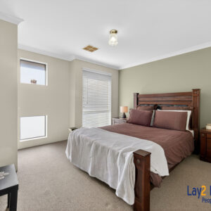 Contemporary Family 4 Bedroom Living - Image 18