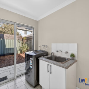 Contemporary Family 4 Bedroom Living - Image 22
