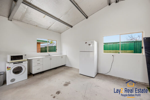 Check out my Rear!  | 9 Abisko Court, Ballajura WA 6063 - Image 20