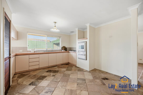 Check out my Rear!  | 9 Abisko Court, Ballajura WA 6063 - Image 7