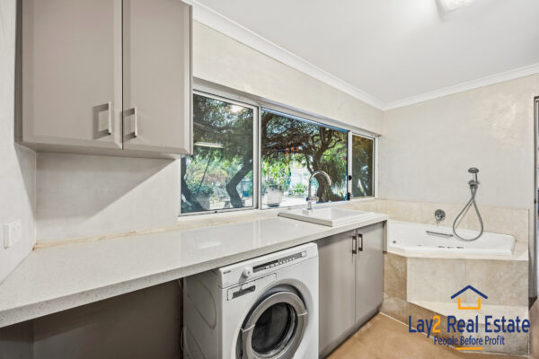 RARE RIVERSIDE OPPORTUNITY*  1000sqm block | 93 River View Avenue, South Guildford - Image 25