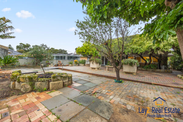 RARE RIVERSIDE OPPORTUNITY*  1000sqm block | 93 River View Avenue, South Guildford - Image 28