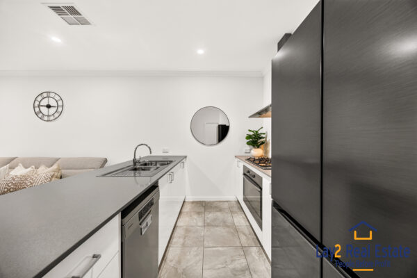 See Why This Home Stands Above the Rest - 14 Everglades Avenue, Brabham WA - Image 10