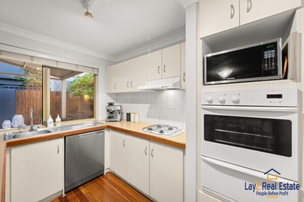 75B-Ninth-Ave-Maylands-WA-kitchen-image-2.-Property-for-sale-by-Lay2-Real-Estate
