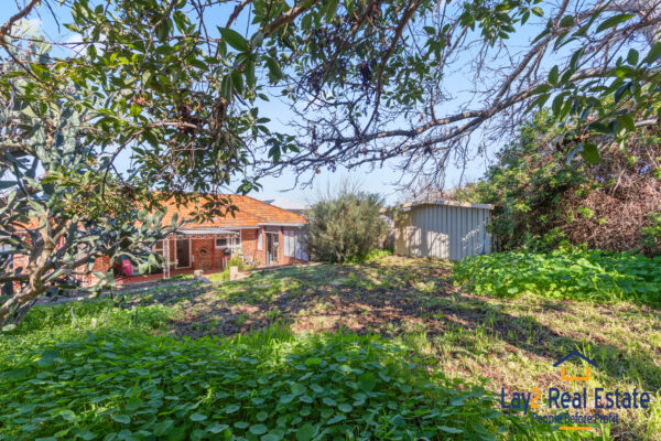 A 1950's Classic on 835sqm Elevated Block!  44 Stone Street, Bayswater WA 6053 - Image 23