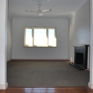 20 Anzac St Bayswater WA 6053 Lounge room