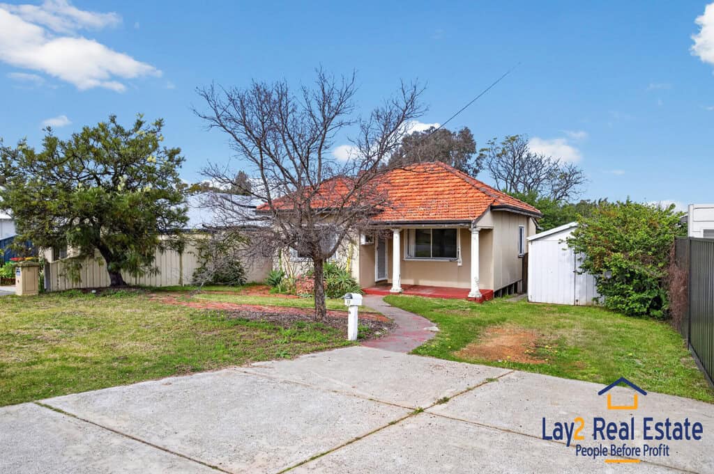 Central Bayswater Full Size Block with FREE house.