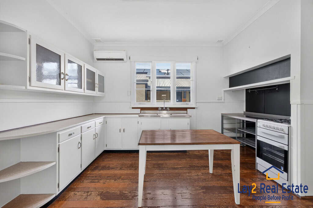Central Bayswater Full Size Block with FREE house. - Image 11