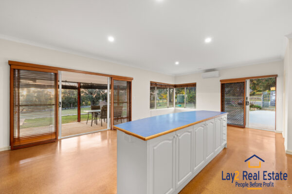 Embrace the Acreage Lifestyle - 137 Bonita Road, Bullsbrook WA 6084 - Image 11