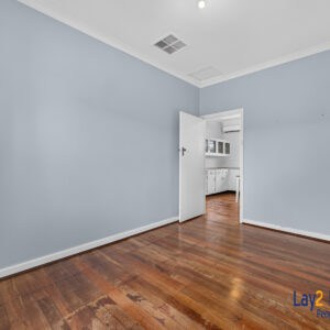Central Bayswater Full Size Block with FREE house. - Image 19