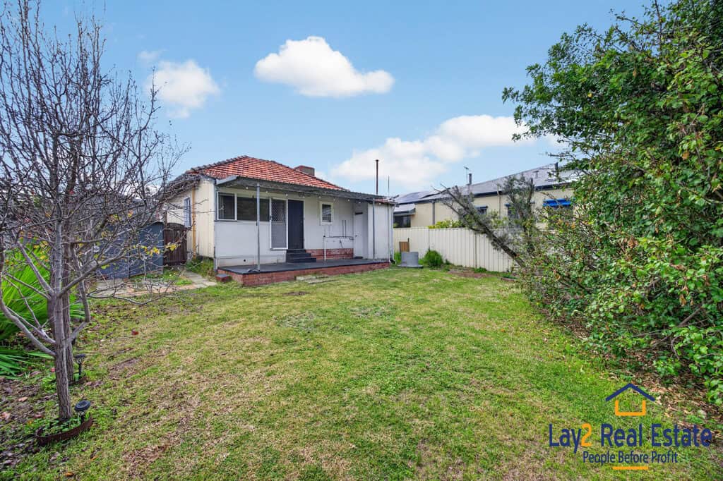 Central Bayswater Full Size Block with FREE house. - Image 25