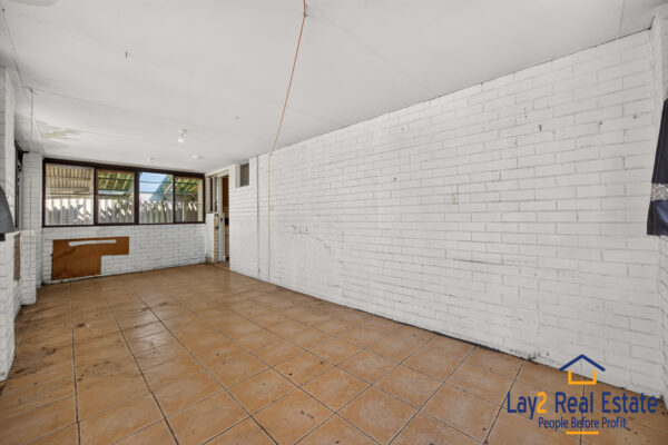Just 250m to Bayswater Train Station - 121 Whatley Crescent Bayswater WA 6053 - Image 17