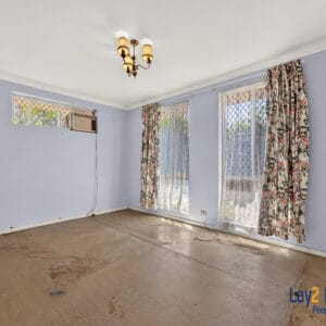 Just 250m to Bayswater Train Station - 121 Whatley Crescent Bayswater WA 6053 - Image 7