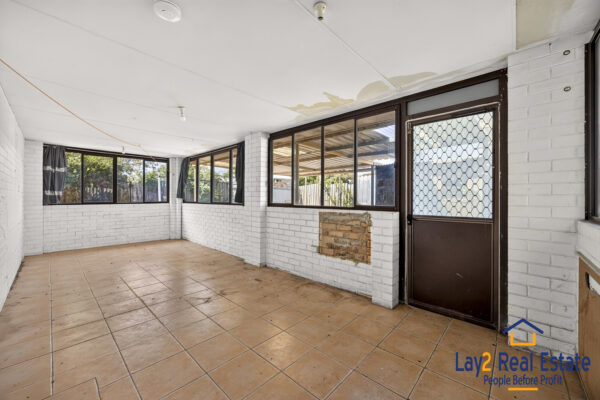 Just 250m to Bayswater Train Station - 121 Whatley Crescent Bayswater WA 6053 - Image 16