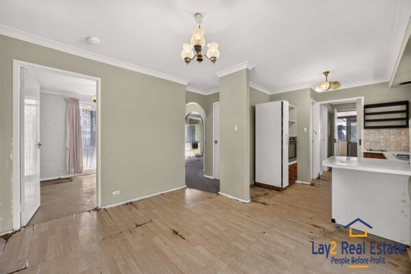 Just 250m to Bayswater Train Station - 121 Whatley Crescent Bayswater WA 6053 - Image 11