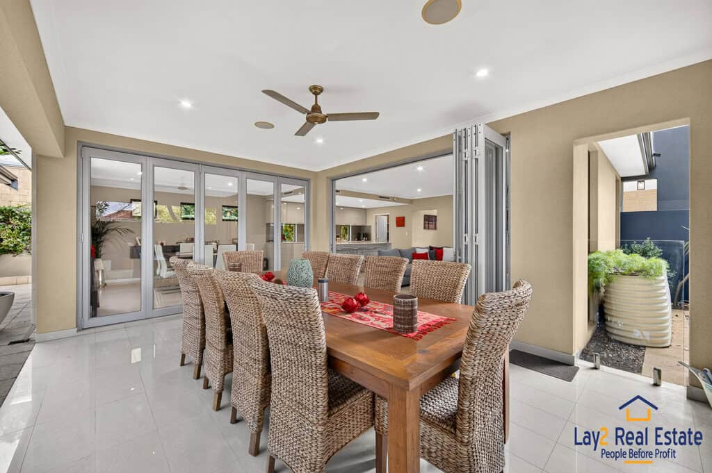 Luxury Custom Built Home For Sale. 60 Shaftesbury Ave Bayswater WA 6053. - Image 18
