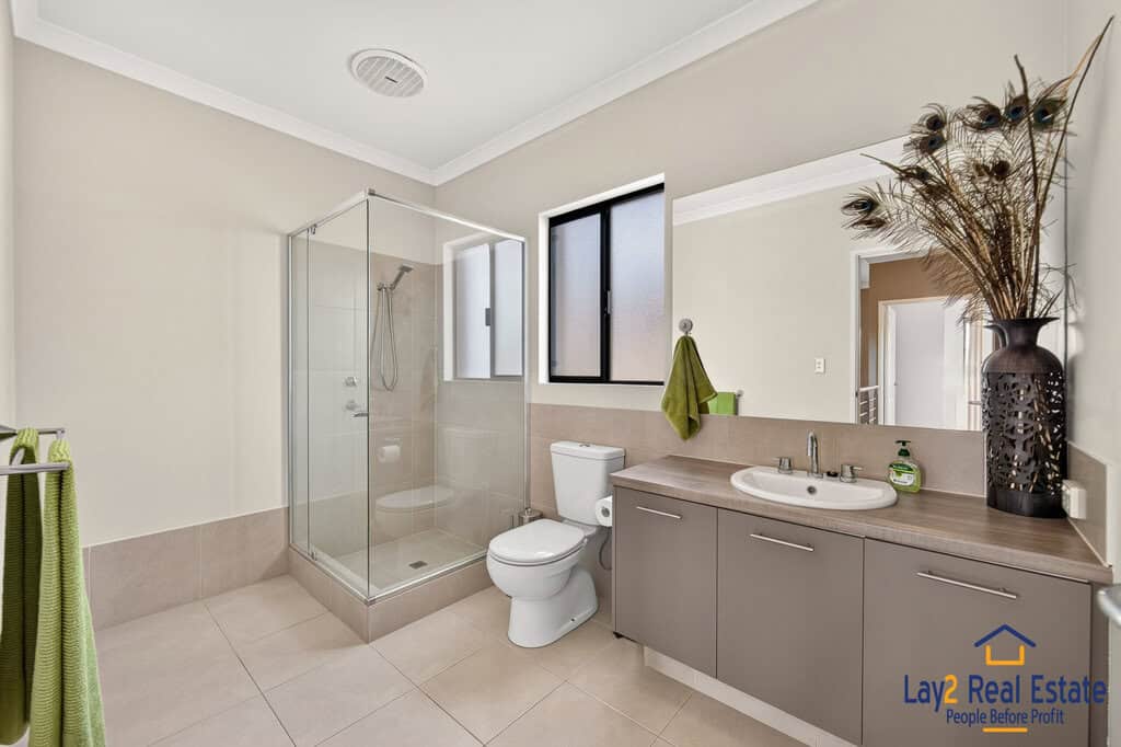 Luxury Custom Built Home For Sale. 60 Shaftesbury Ave Bayswater WA 6053. - Image 28