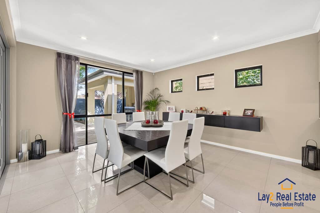 Luxury Custom Built Home For Sale. 60 Shaftesbury Ave Bayswater WA 6053. - Image 14
