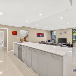 Luxury Custom Built Home For Sale. 60 Shaftesbury Ave Bayswater WA 6053. - Image 9