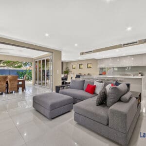 Luxury Custom Built Home For Sale. 60 Shaftesbury Ave Bayswater WA 6053. - Image 10