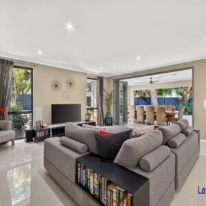 Luxury Custom Built Home For Sale. 60 Shaftesbury Ave Bayswater WA 6053. - Image 11