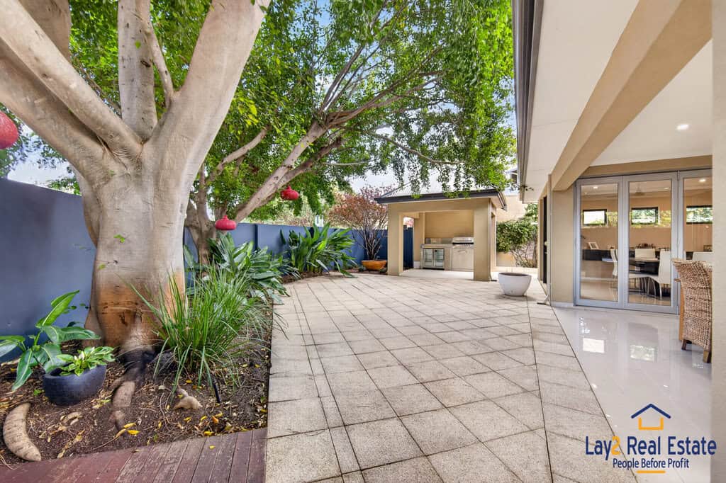 Luxury Custom Built Home For Sale. 60 Shaftesbury Ave Bayswater WA 6053. - Image 33