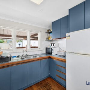 Endless Possibilities on 723 sqm of Elevated Land - Image 11
