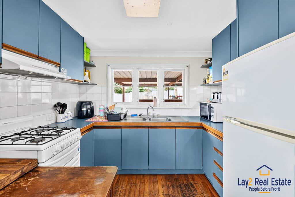 Endless Possibilities on 723 sqm of Elevated Land - Image 8
