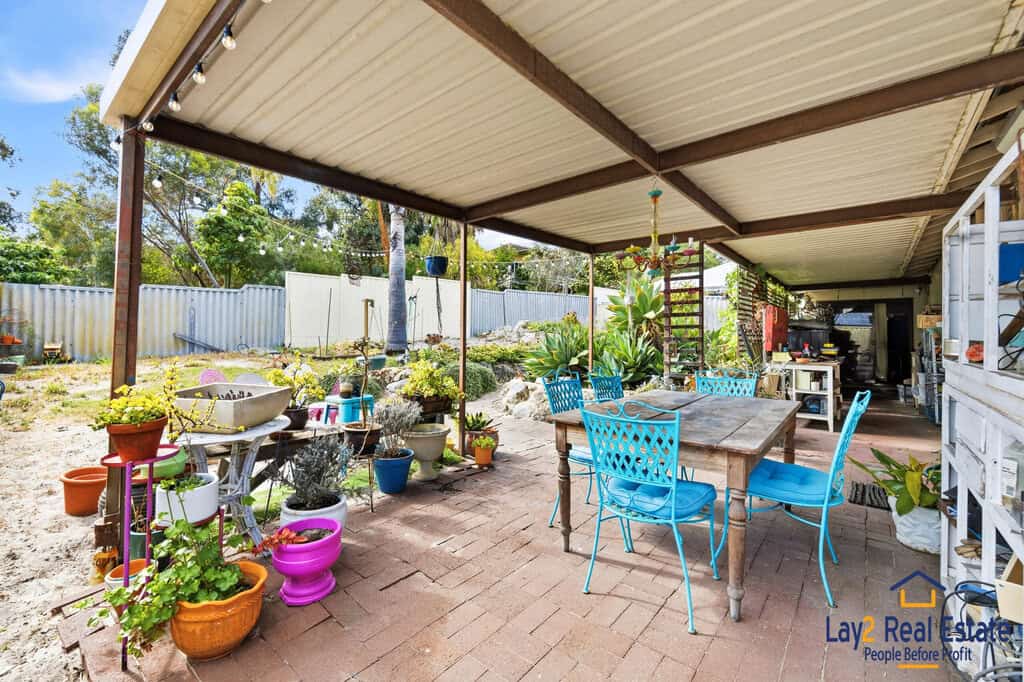 Endless Possibilities on 723 sqm of Elevated Land - Image 17